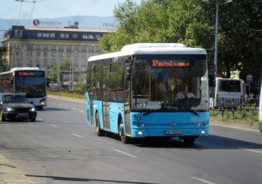 Повече автобуси утре в Пловдив заради Задушница