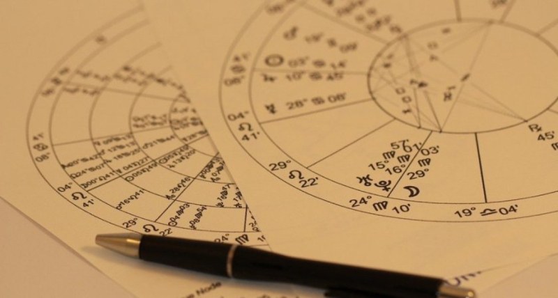Астролог посочи късметлиите в края на 2024 сред зодиите
