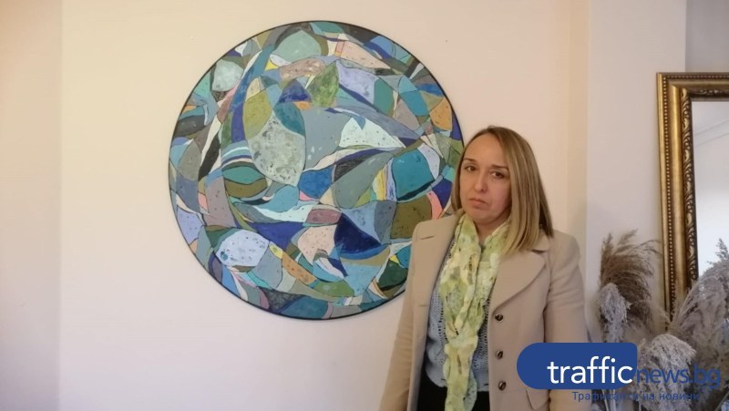 Диана Папазова за физическата близост между художника и неговите картини