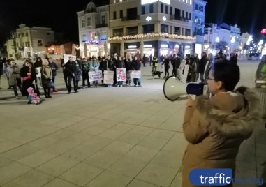 “Нито една повече“: Жертви на домашно насилие искат нов закон и кризисни центрове