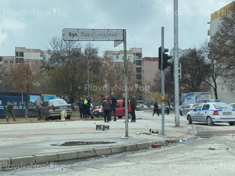 Тежка катастрофа стана в Тракия, кола изхвърча от платното, вадят хора