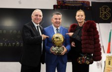 stoichkov-otbeliaza-30-godini-812.jpg