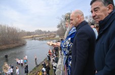 tarsiat-se-entusiasti-izvazhdaneto-361-401.jpg