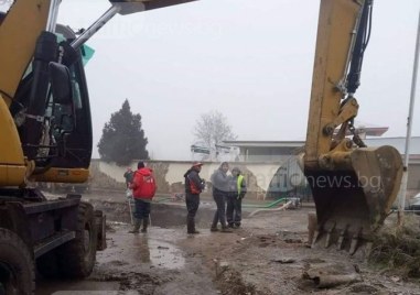 Четвърти ден жители на пловдивско село са без вода, ВиК търси проблема