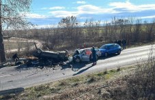 Младежът, убил двама на пътя Пловдив-Карлово, е в болница под стража