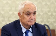 atanas-zaprianov-absurdni-ruski-473-401.jpg