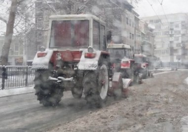 Зимата връхлита Пловдив – очаква се да натрупа сняг, „Чистота“ са готови за реакция