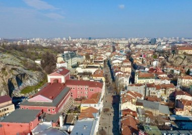 Предимно слънчев петък в Пловдив, температурите тръгват нагоре