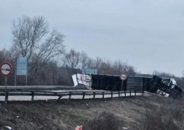 Погребват в Пловдив трима от загиналите в катастрофата край Видин, единият щял да бъде рожденик