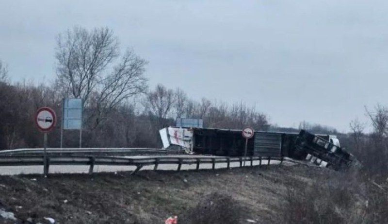 Погребват в Пловдив трима от загиналите в катастрофата край Видин, единият щял да бъде рожденик