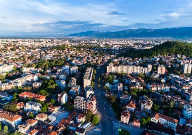 Предимно облачна сряда в Пловдив, но по-топла през деня