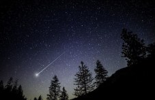 pikat-meteorniia-potok-liridi-e-dnes-108.jpg