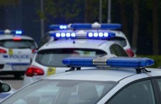 mobilni-politseiski-ekipi-vlizat-522-401.jpg