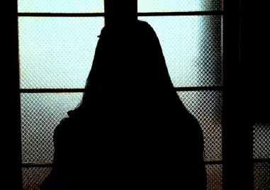 Чужденка, майка на три деца, е превърната в робиня у нас