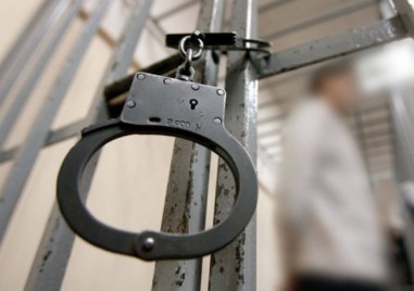 Мъж е в пловдивския арест, изнасилвал и блудствал с доведената си дъщеря близо 7 години