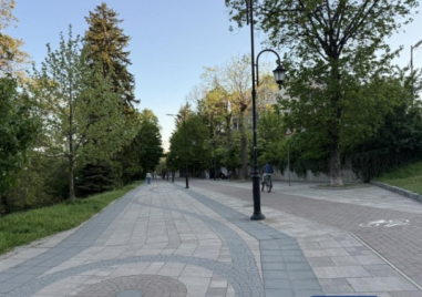 В Карлово забраниха тротинетки и велосипеди по тротоари и в пешеходни зони