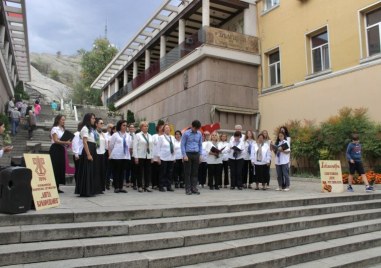Певческото дружество “Ангел Букурещлиев“ със специална програма за Деня на Европа