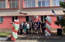 plovdivska-gimnaziia-praznuva-57-godini-660.jpg