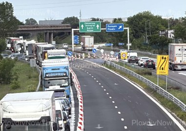 Тотална тапа край Пловдив. Движението за София буквално спря СНИМКИ