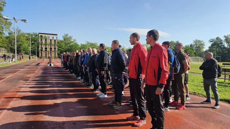 Пловдивски огнеборци мерят сили в състезание по пожароприложен спорт