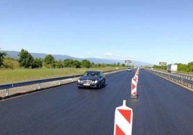 Приключи ремонтът на 11-километровото трасе на АМ “Тракия“ посока Бургас в района на Пловдив