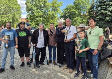 Ретро рали „Розова долина“ финишира в Карлово