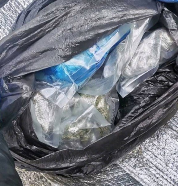 Задържаха мъж с половин килограм марихуана и метамфетамин в Пловдив