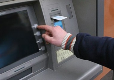 Пловдивчанинът, източил сметката на починала жена и продал колата ѝ, готви споразумение в съда