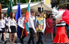 Пловдив празнува днес с шествие, концерти и награди
