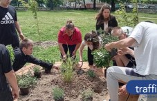 Ученето като суперсила: В Труд откриха първия зелен кът за четене в селско училище