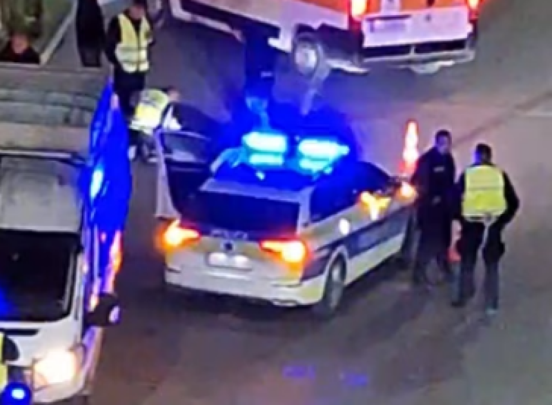 Мотоциклет блъсна жена в Асеновград, кола удари пешеходец
