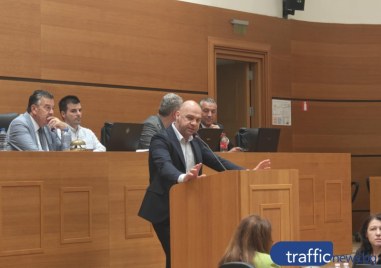Губи ли кметът подкрепата си в Общинския съвет? Бламираха редица предложения, въпреки рамото от БСП