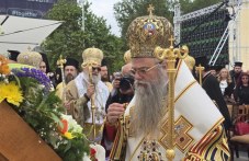 mitropolit-nikolai-da-stoim-skalata-810-401.jpg