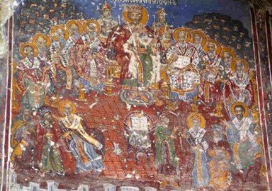 Неделя на светите отци от Първия вселенски събор празнува Църквата днес