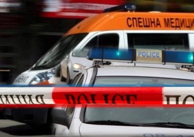 Пловдивчанка е била ударена от автомобил, движещ се на заден ход