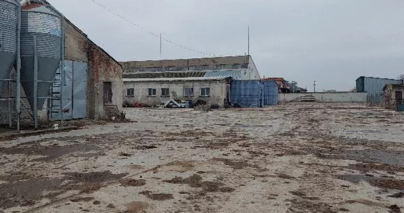 Съдия изпълнител прави трети опит да продаде ферма за патици в Брезовско