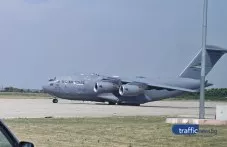 Американски военен самолет прелетя над Пловдив –  граждани разтревожени след събитията в Близкия изток