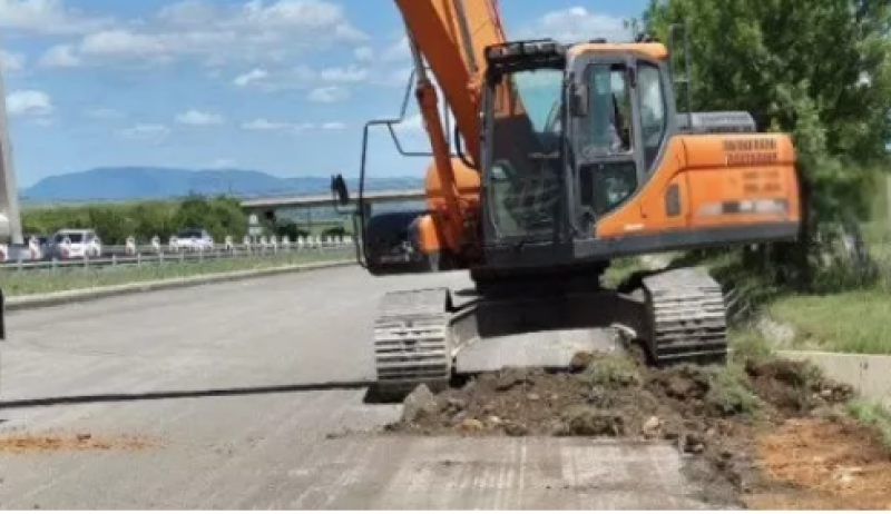 Ремонти по АМ “Тракия“ променят движението
