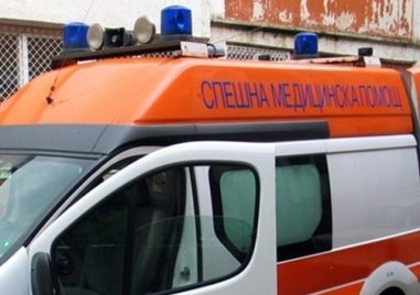 Прилошаване, обилно изпотяване, притъмняване - повече спешни повиквания в Пловдив заради жегата