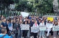 Млади лекари и медицински сестри отново на протест mladi-lekari-i-meditsinski-sestri-579.png