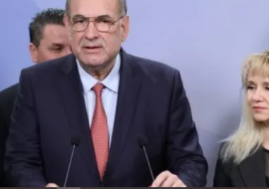 Парламентарната група, свързвана с Ахмед Доган, вече е с името „Алианс за права и свободи“