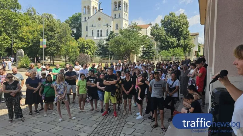 Раковски излезе на протест след смъртта на моториста Стайко, дядо му: Отрепаха го като куче