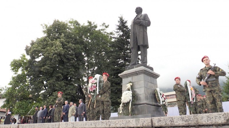 Започнаха тържествените събития в Сопот за 175 години от рождението на Иван Вазов