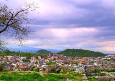 Седмицата започва предимно слънчева и гореща в Пловдив