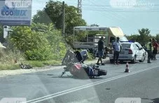 Моторист катастрофира преди Труд, образува се сериозно задръстване