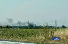 Пожар в индустриалната зона на Тракия, два екипа огнеборци пътуват натам