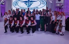 absolventskiiat-bal-meditsinskiia-106.webp