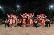 Карловският ансамбъл “Розова долина“ откри българското участие на фестивала „Олимп“ в Гърция