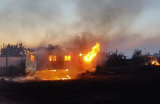 Търсят спешно доброволци за гасене на пожарите в Асеновград и Първомайско