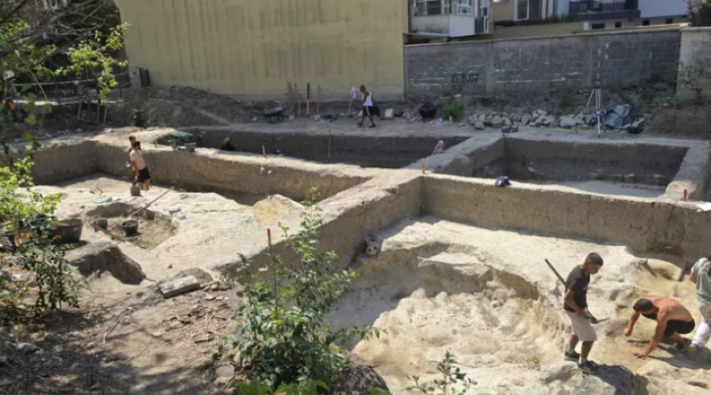 Кариера за производство на глина от римския период откриха археолози в центъра на Пловдив
